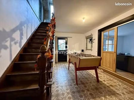 propriété 7 pièces 200 m²