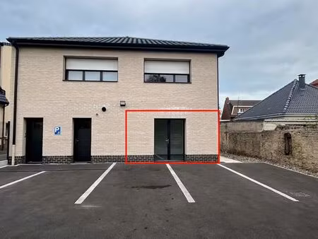 local commercial 16 m²