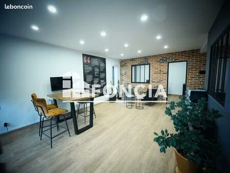 local commercial 72 m²