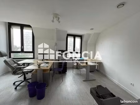 local commercial 65 m²