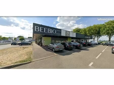 a ceder supermaket alimentation fruits et legumes destockage de 400m2 la queue les yveline