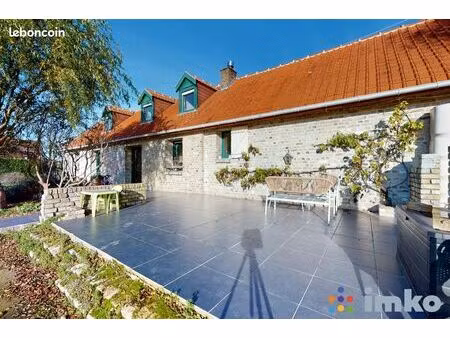 propriété 5 pièces 161 m²