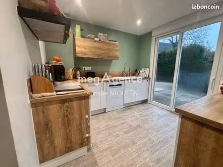 propriété 4 pièces 128 m²