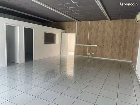 bureaux 113 m²