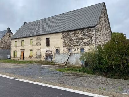 a vendre - ancienne maison avec grange attenante - projet de rénovation - saint-pierre-le-