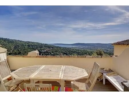 belle maison dans residence avec vue mer