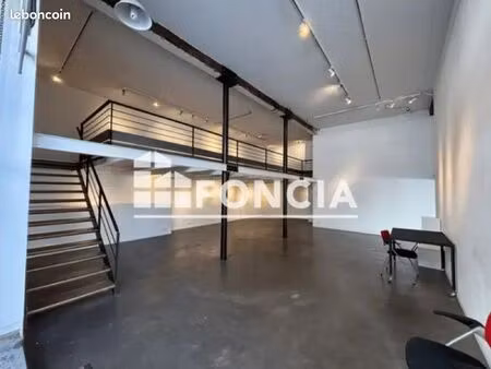 local commercial  180 m2