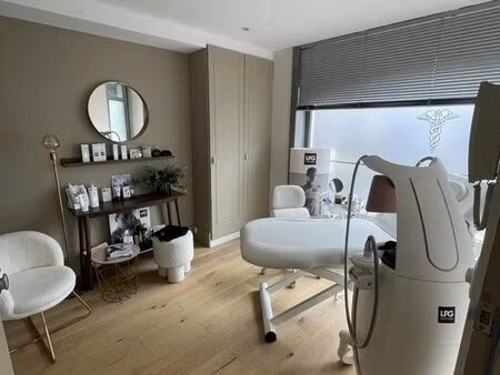 location cellule paramédicale