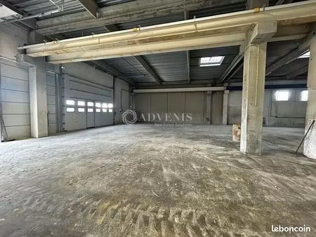 local logistique 1 000 m²