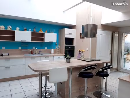 maison de ville rénovée  4chs  135m²  garage  terrasse