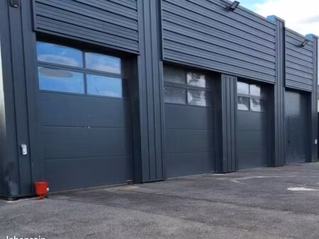 local commercial 350 m²