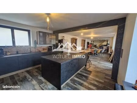 longère 5 pièces 212 m²