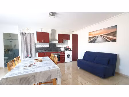 ensemble immobilier rénové cinq appartements- rentabilité forte- le barcarès plage