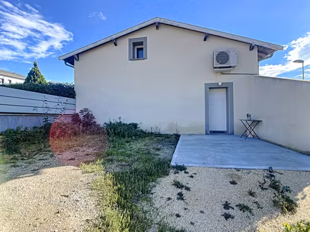 location maison meublée 967 euros/mois + charge 23 euros