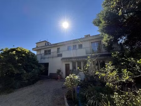 rare à nice – maison familiale au sein d'un quartier prisé