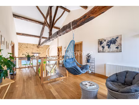 maison de caractère  en pierre  terrain 1 3 hectare maison