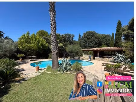 villa et garage sur 1730 m2 de terrain