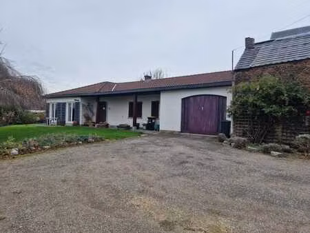 bungalow 2/3 chambres sis à olne chapelle du faweux  8.