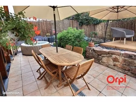 maison 3 pièces 146 m²