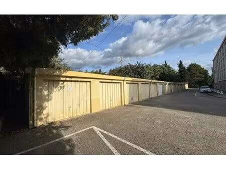 stationnement carpentras 14 m² t- à vendre  18 000 €