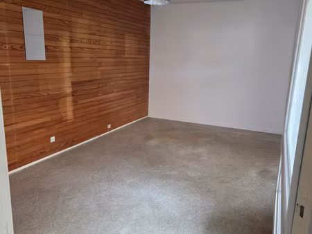 appartement t1 bis rue volney quartier madeleine  saint léonard