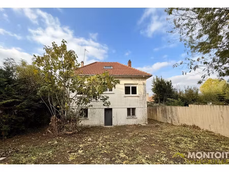 maison individuelle - 670m2 terrain