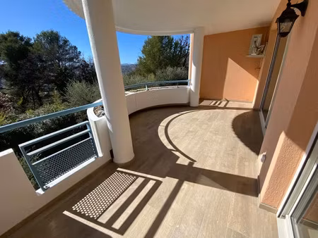 location appartement 3 pièces 73 m² à cannes la bocca (06150)  1 780 €