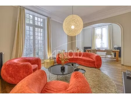 a louer - nantes triangle d'or - hôtel particulier