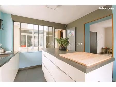 maison 7 pièces 205 m²