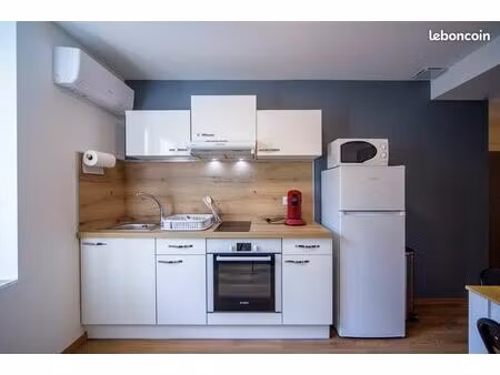 studio 1 pièce 33 m²