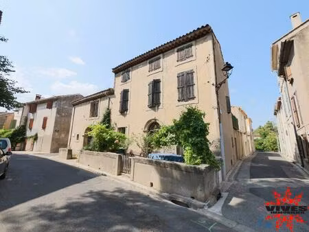 maison vigneronne avec terrasse et garage