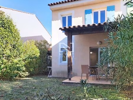 montauroux - duplex avec jardin dans une résidence avec piscine