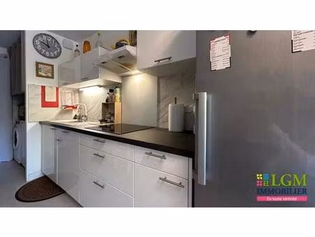 appartea vendre studio cabine de 27m² en rez-de-jardin et place de stationnementment à ven