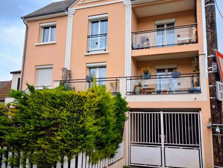 studio a saisir d'urgence à sevran - quartier les trèfles !