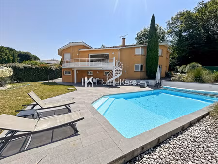 villa familiale t7 avec vue  piscine et garage