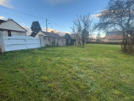 à vendre - terrain constructible 4 452 m²