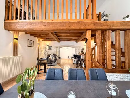 maison de 180 m² à cossesseville