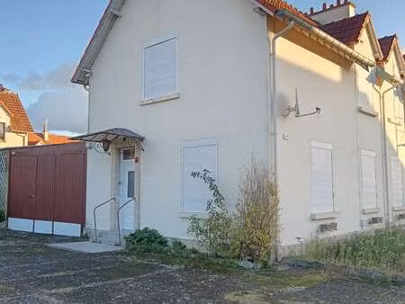 location maison à mondeville (14120) : à louer / 93m² mondeville