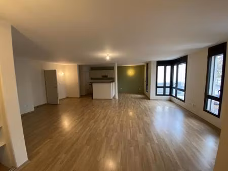 appartement t4 - quartier cathédrale nantes centre - cs 1631