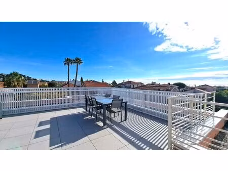 villa toit dans demeure privee coeur breguiere