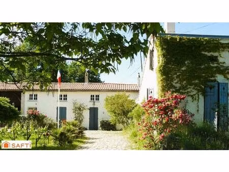 à 30 min de bordeaux – superbe propriété familiale avec piscine  dépendance et 7 chambres 