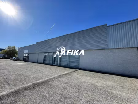 local d'activite a louer