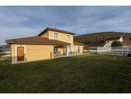 vente maison 4 pièces 125 m2 à la balme-les-grottes