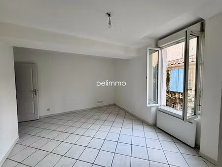 pelissanne - appartement t2 - 47.2 m2