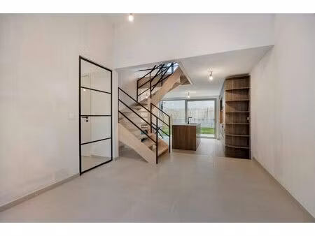 verkoop onder registratierechten! nieuwbouwwoning met 3 slaapkamers  3 badkamers  tuin  te