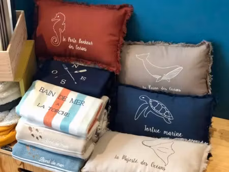 pont l'abbe (29) concept store produits bretons 120 m2