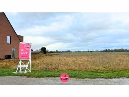 bouwgrond voor open bebouwing van 1038 m²