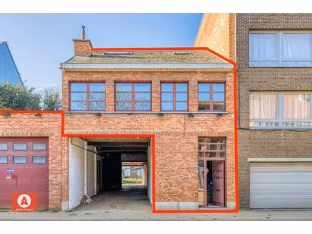 in optie - ruim & energiezuinig appartement mét ruime beneden-berging.