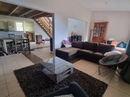 location maison 4 pièces 121m² bernica 97435