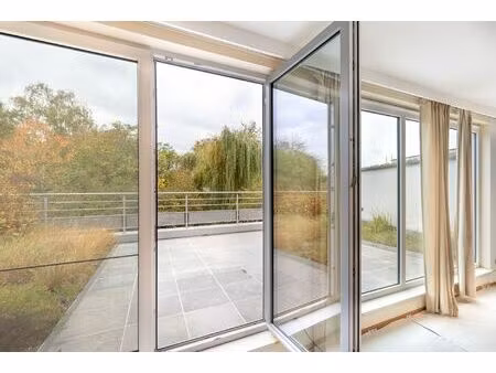 ruim 2-slaapkamer appartement te kessel-lo